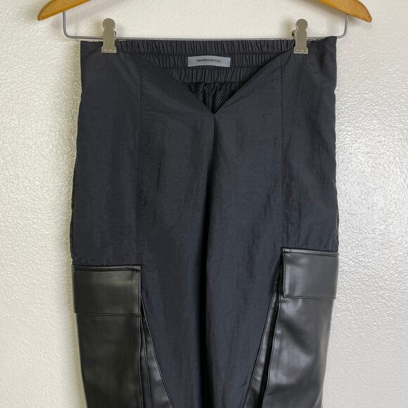 Maniere De Voir Cargo Pants Womens US 4 Black Faux Leather Flare V Waist 33" - Picture 3 of 11